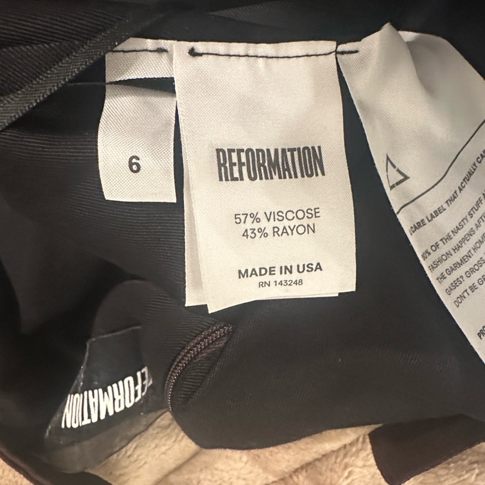 Reformation ✨ | Brown Jumper - Picture 4 of 5